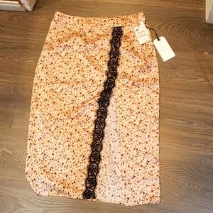Leith Ditsy Floral skirt opens along side